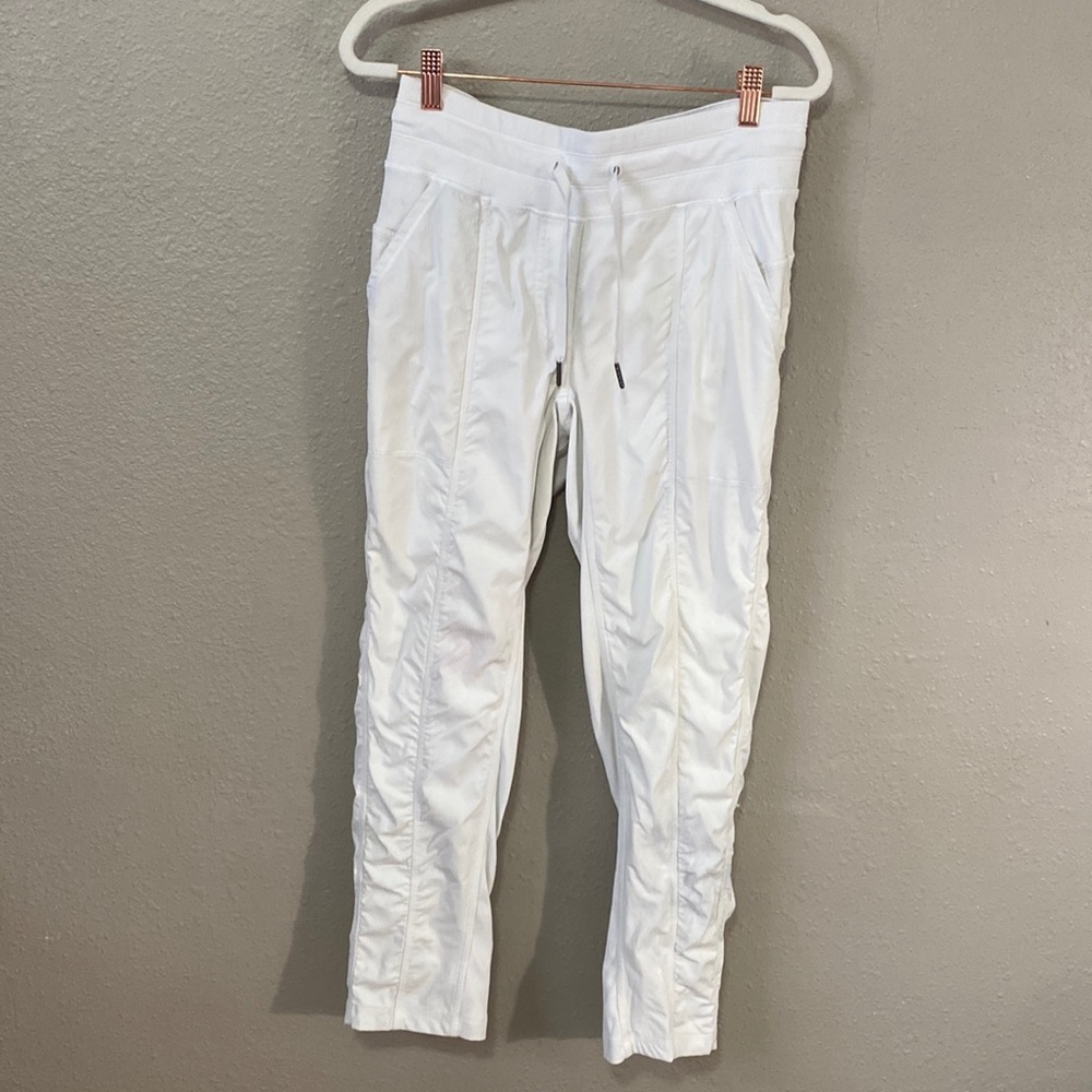 Lululemon Dance Studio Crop White Size 8